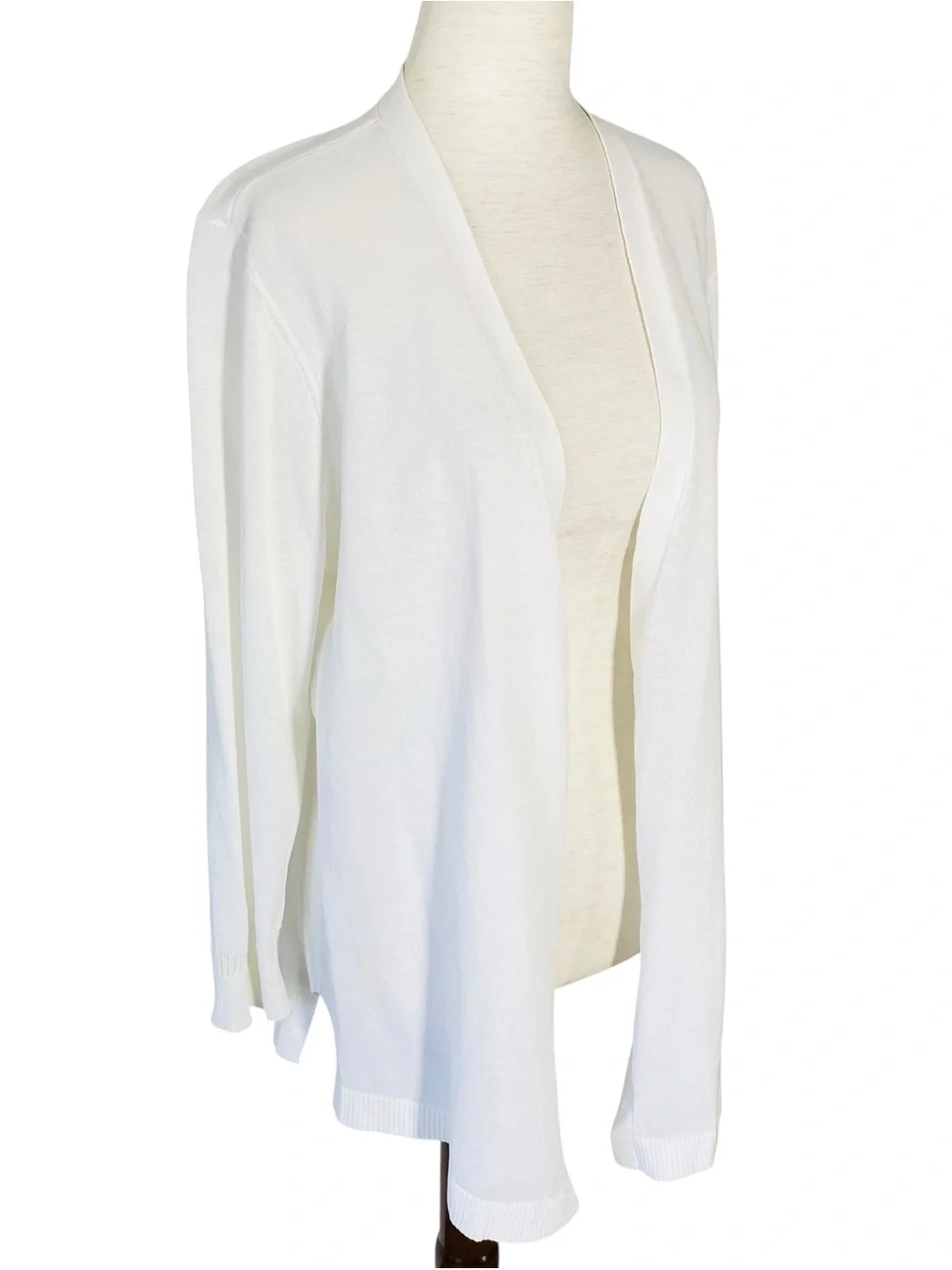 NWT CHICO'S 3/4 Sleeve Cardigan - Picture 2 of 6
